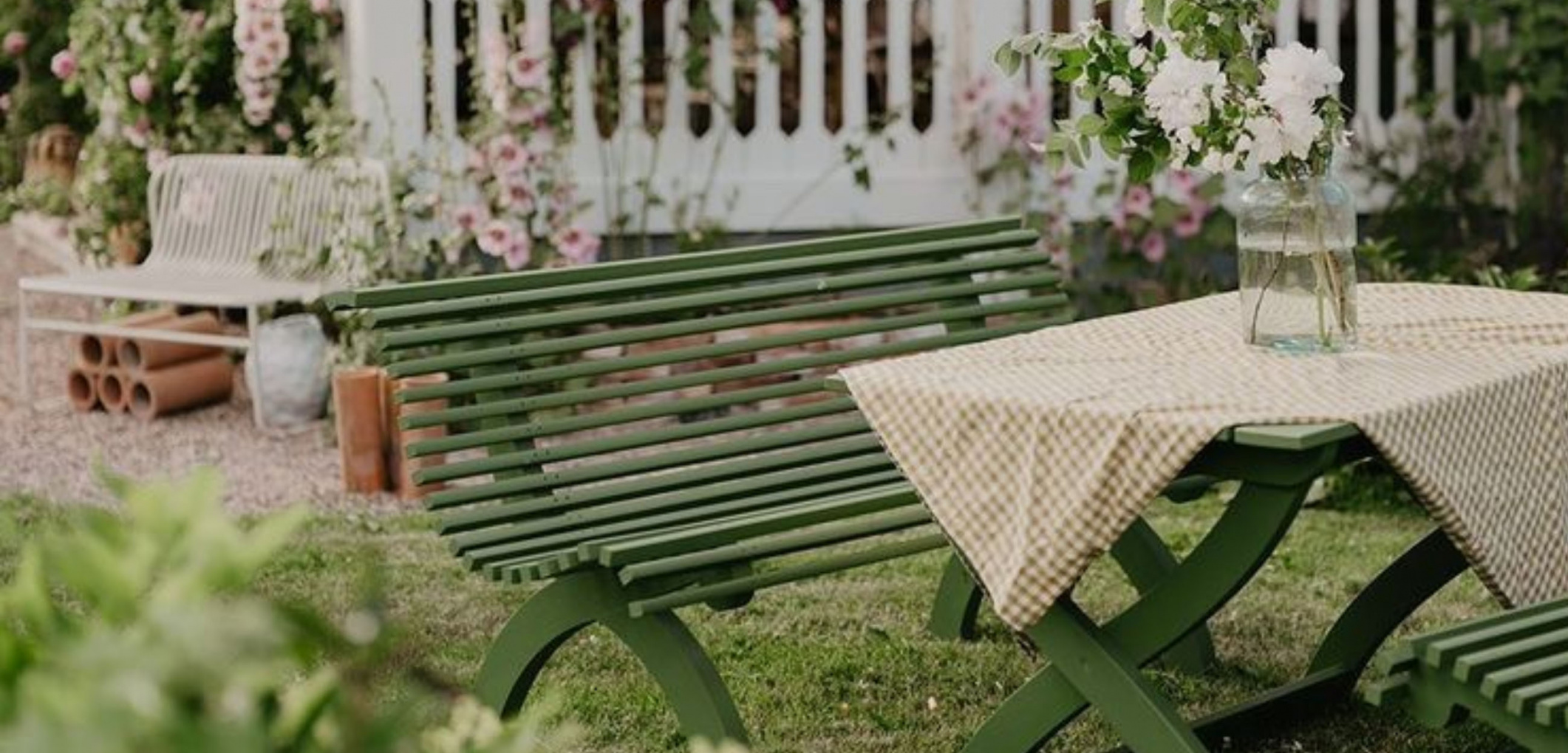 Gammaldags trädgårdsmöbler