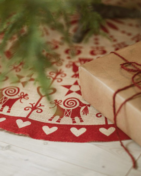 Julgransmatta svensktillverkad i gammaldagsstil