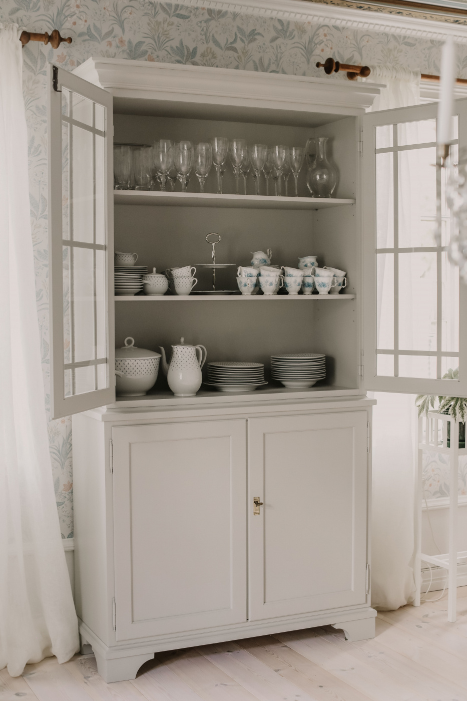 Vitrinskåp Selma vit