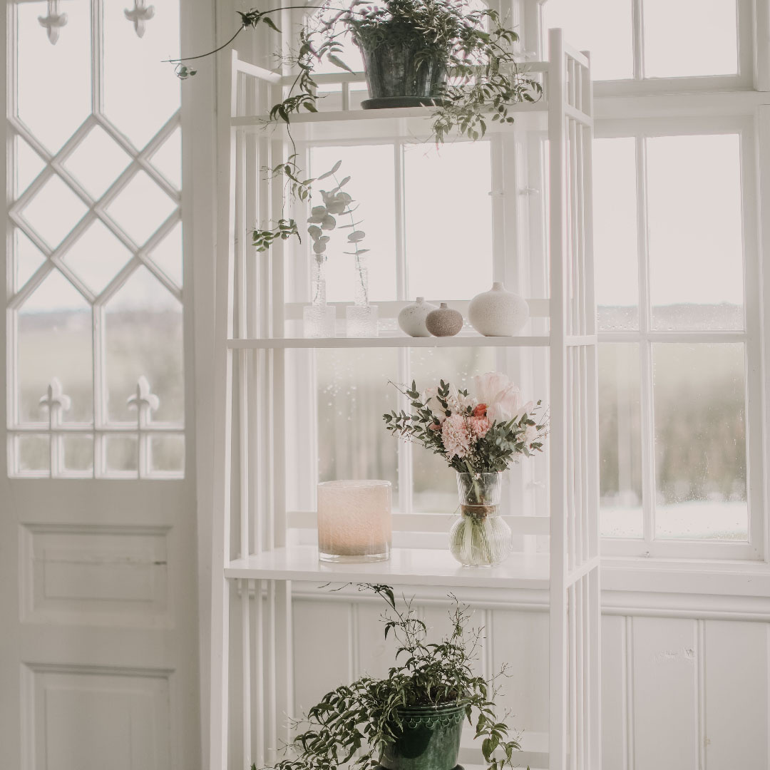 Sekelskifteshylla Märta hög