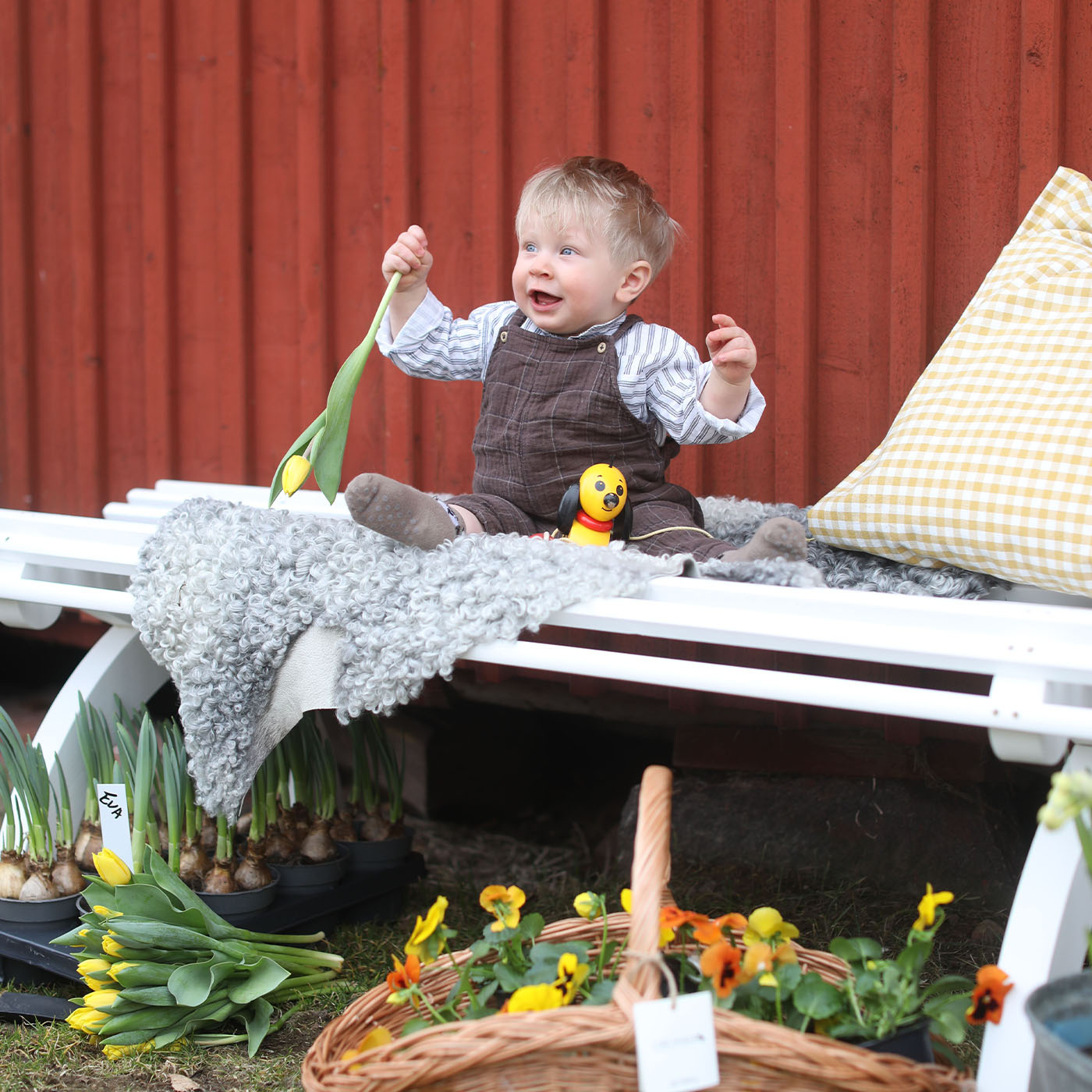 Trädgårdsbänk Astrid vit 