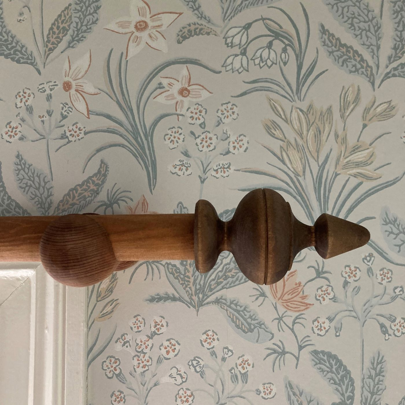 Gardinstång Elna brunbets