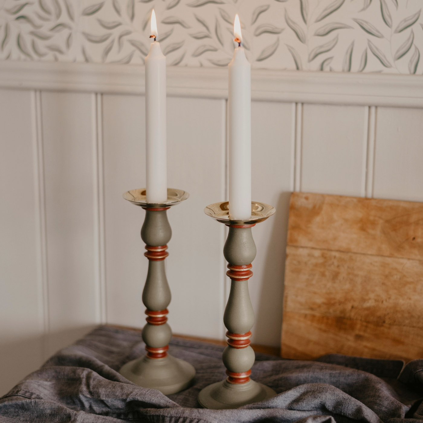 Ljusstakar i trä Lovisa gröna